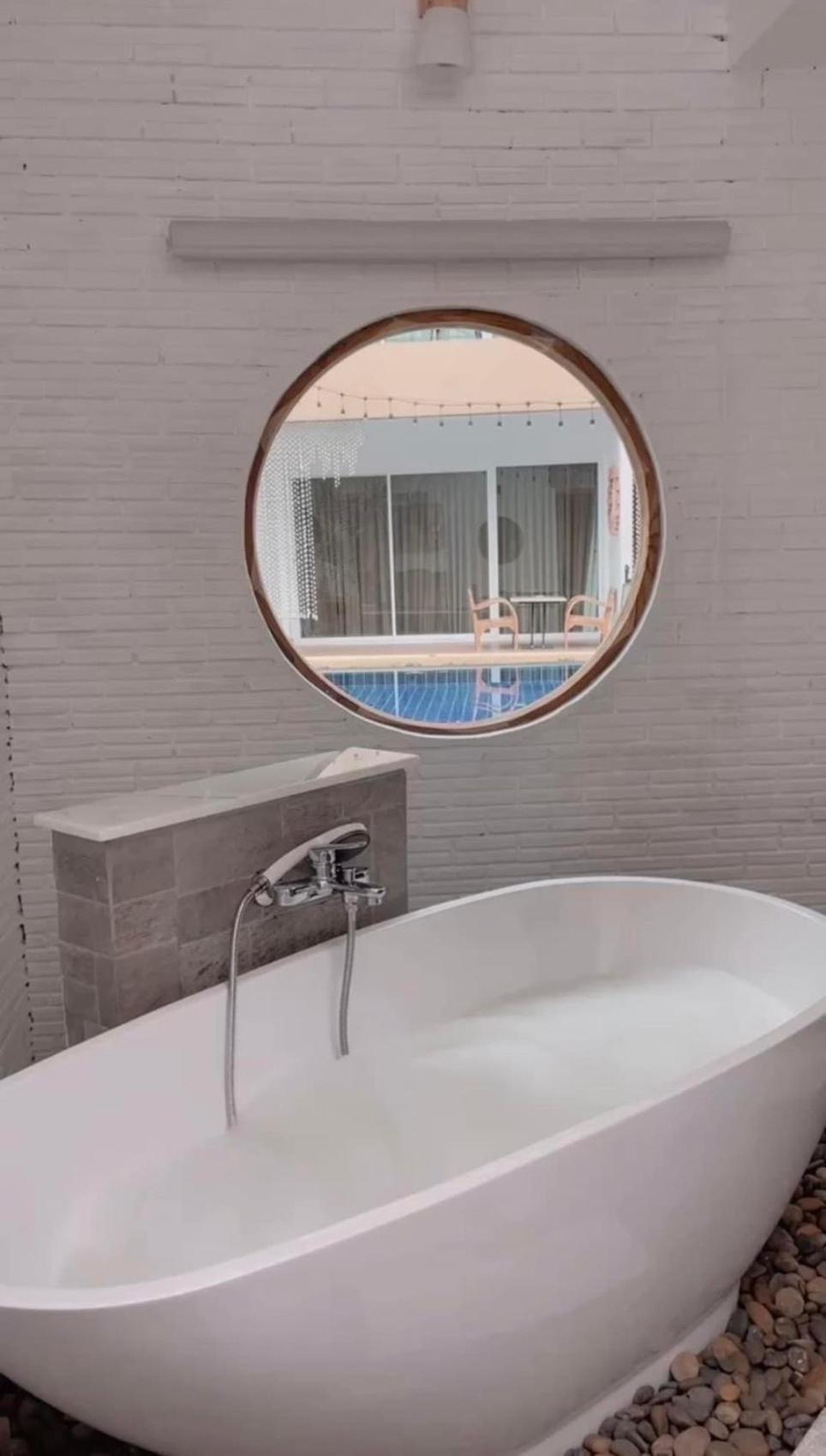 Hotel Milano Huahin Extérieur photo