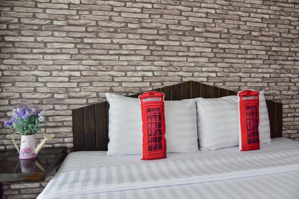 Hotel Milano Huahin Extérieur photo