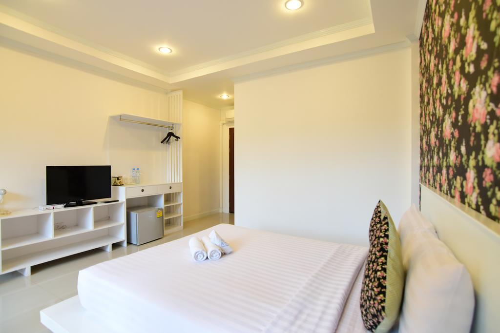 Hotel Milano Huahin Extérieur photo