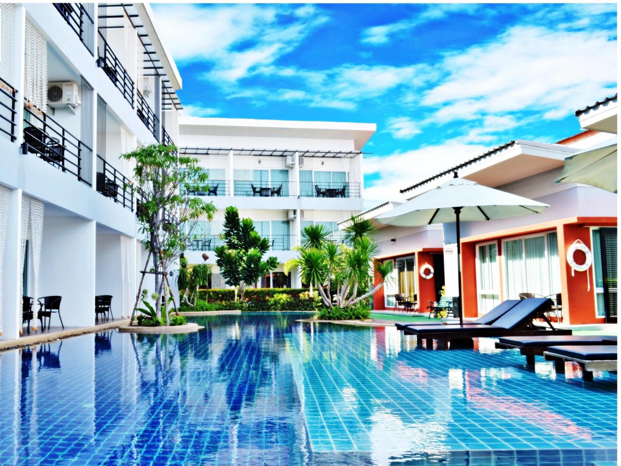 Hotel Milano Huahin Extérieur photo