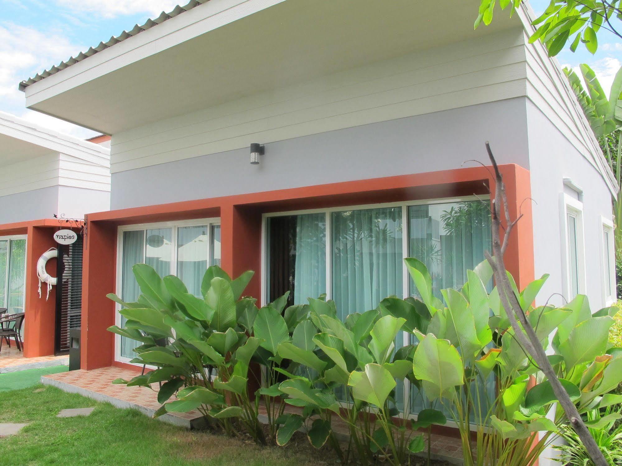 Hotel Milano Huahin Extérieur photo