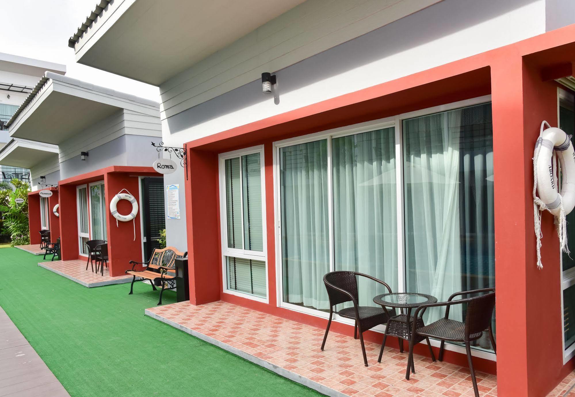 Hotel Milano Huahin Extérieur photo