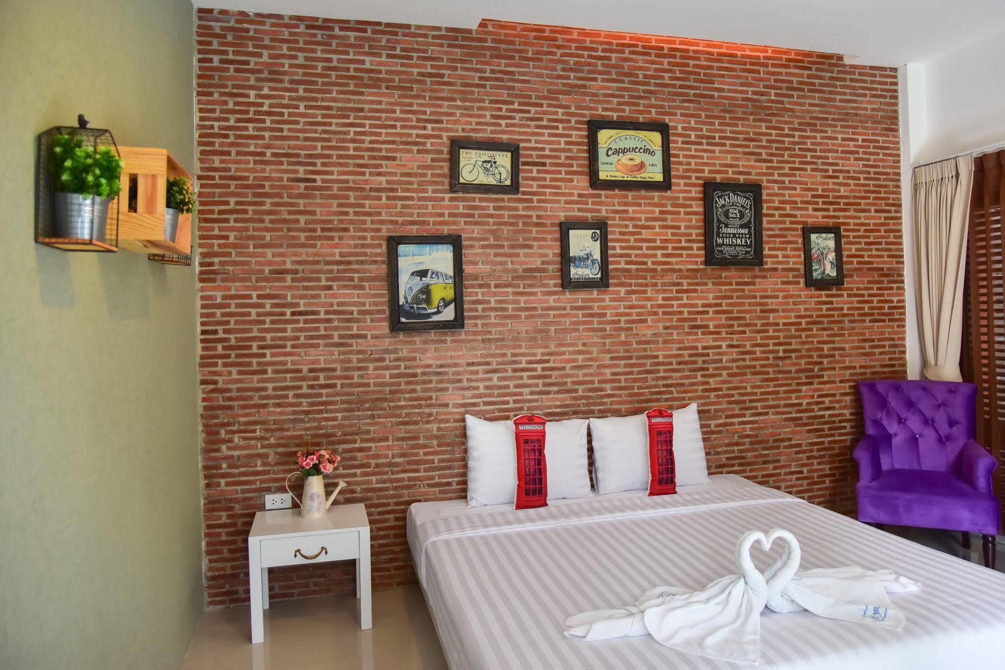 Hotel Milano Huahin Extérieur photo