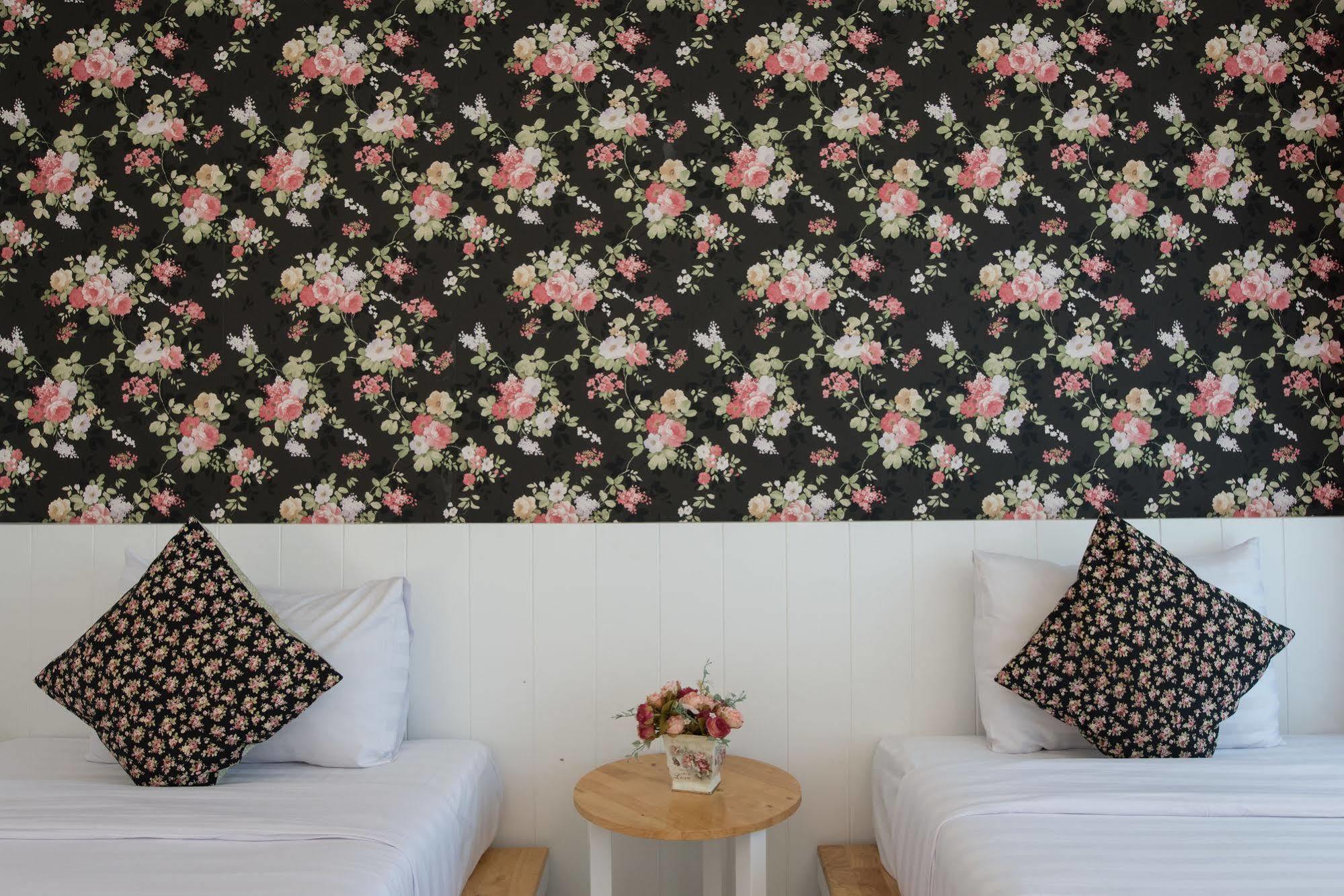 Hotel Milano Huahin Extérieur photo