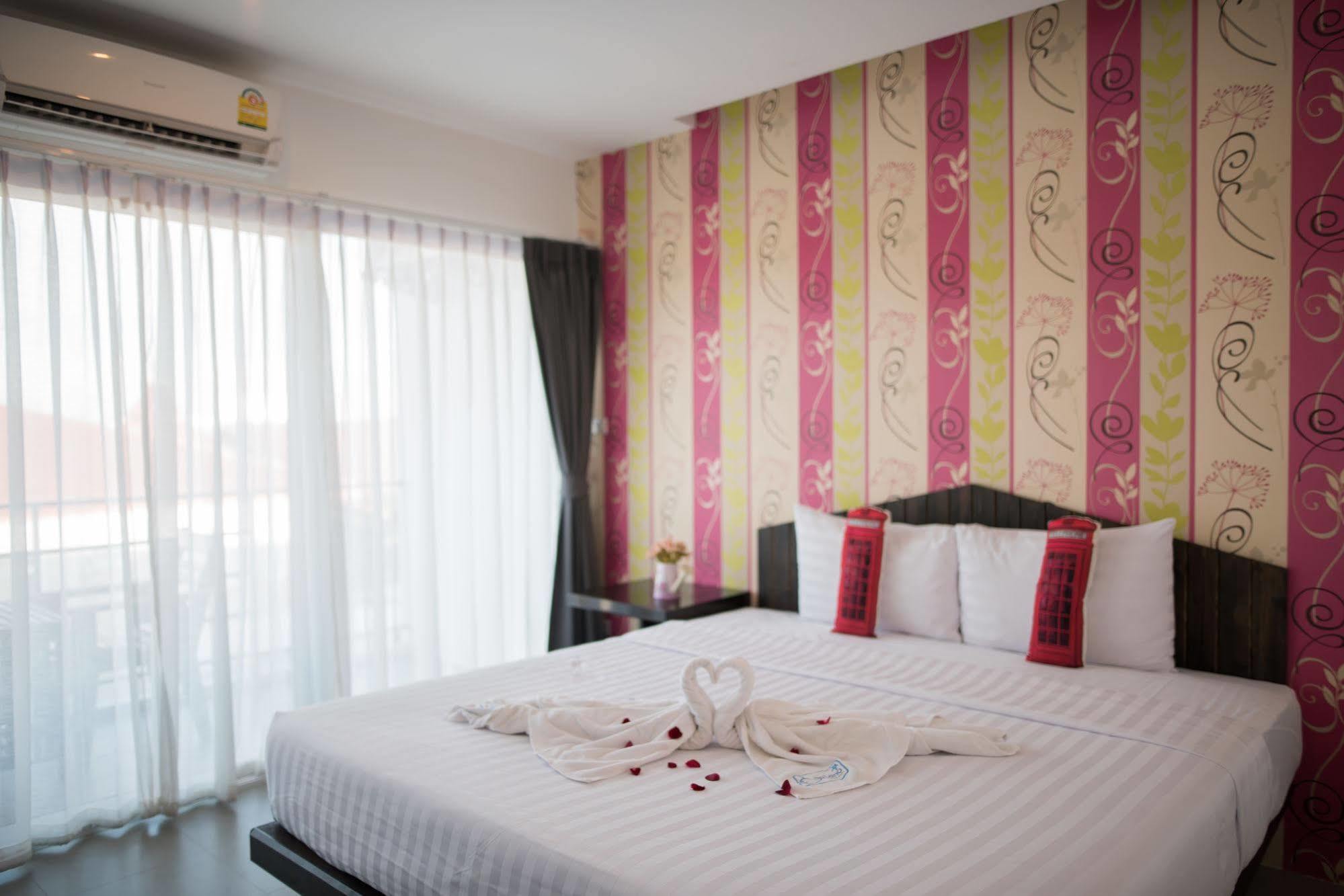 Hotel Milano Huahin Extérieur photo