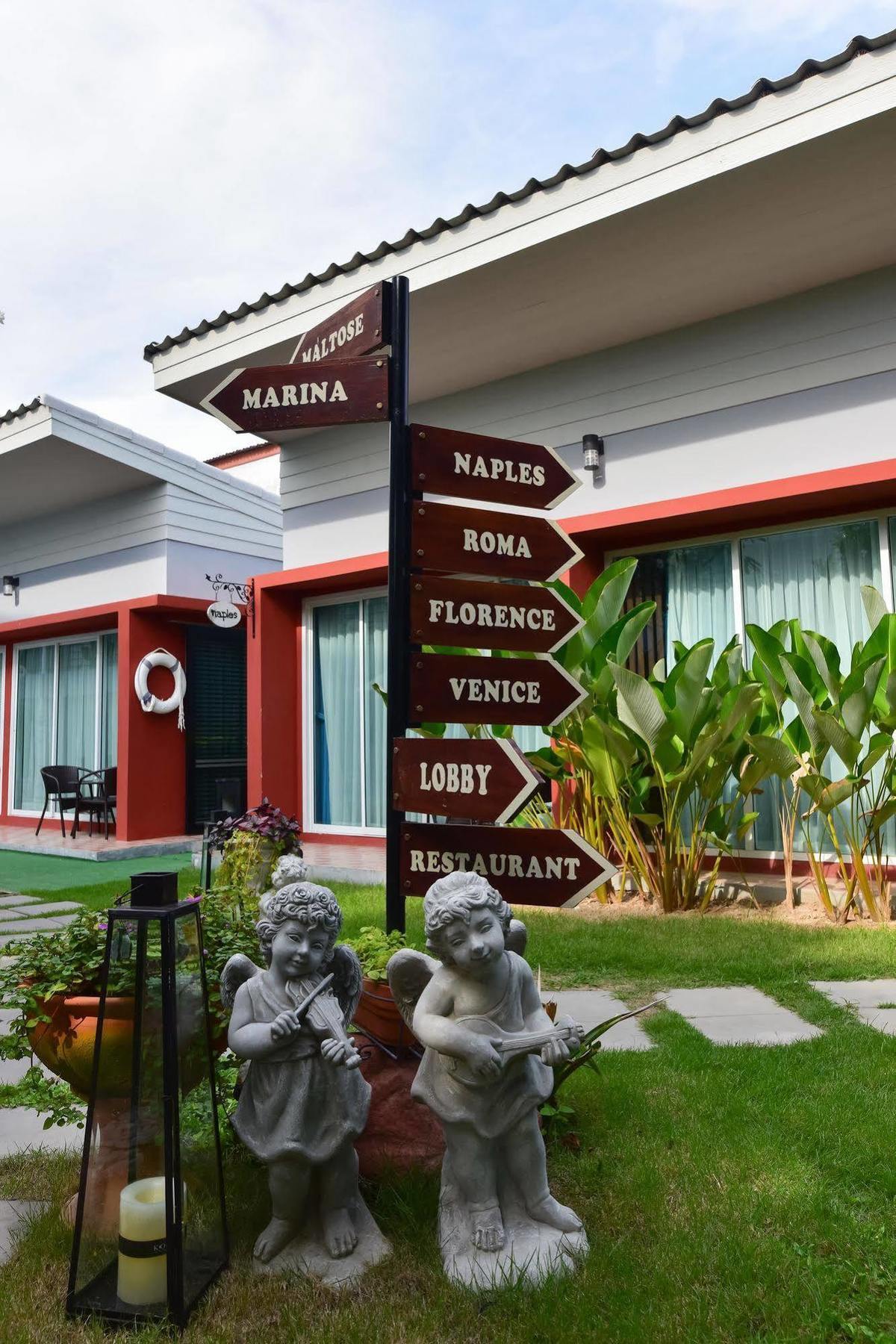 Hotel Milano Huahin Extérieur photo